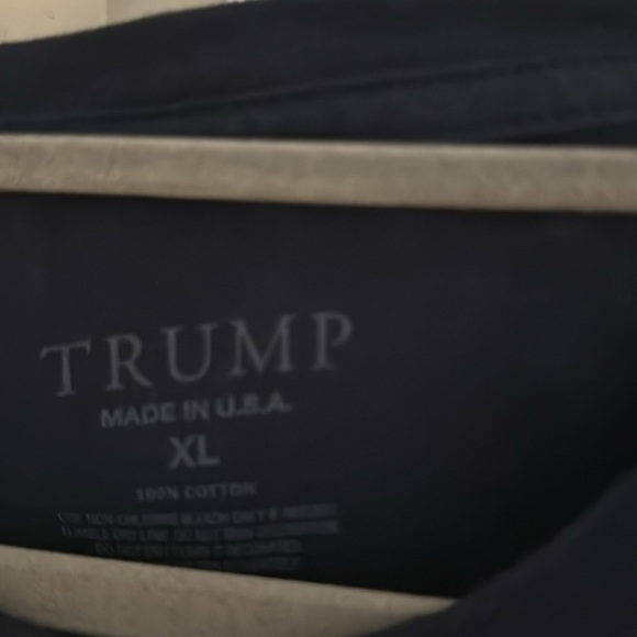 Trump navy t shirt. Size XL. Purchased at the Trump hotel in Las Vegas. - Picture 3 of 6